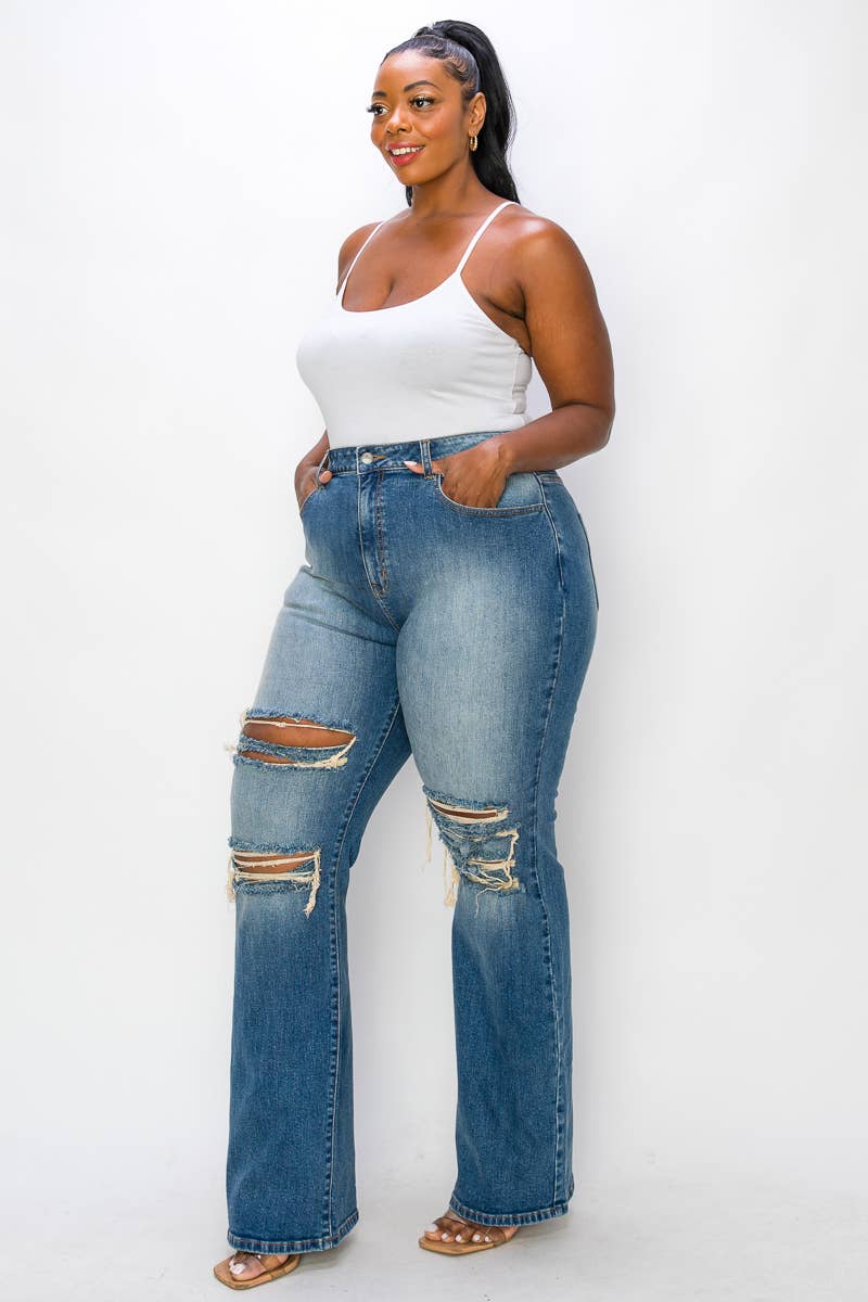 PLUS CURVY DISTRESSED VINTAGE WASH STRAIGHT LEG JEANS