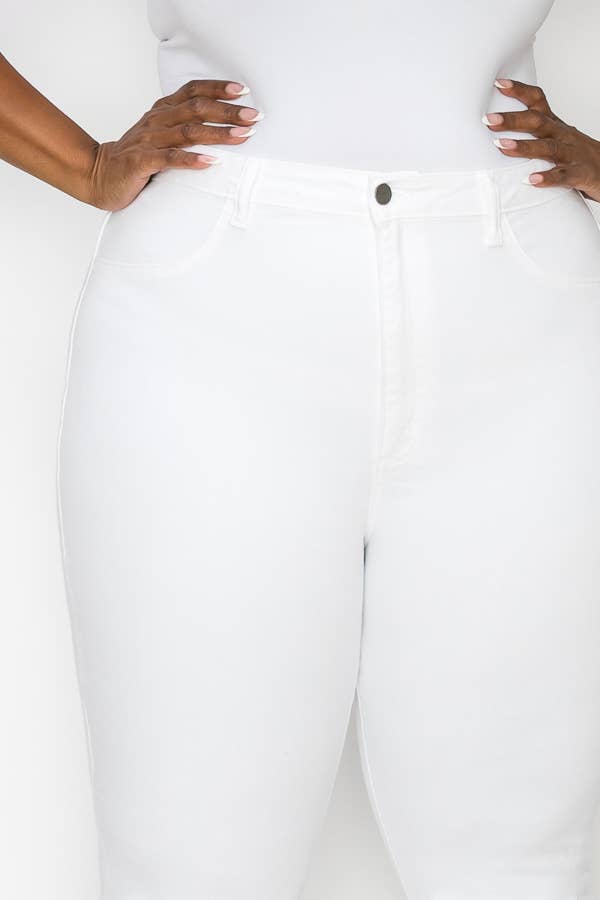 PLUS CURVY FLARE WHITE JEAN