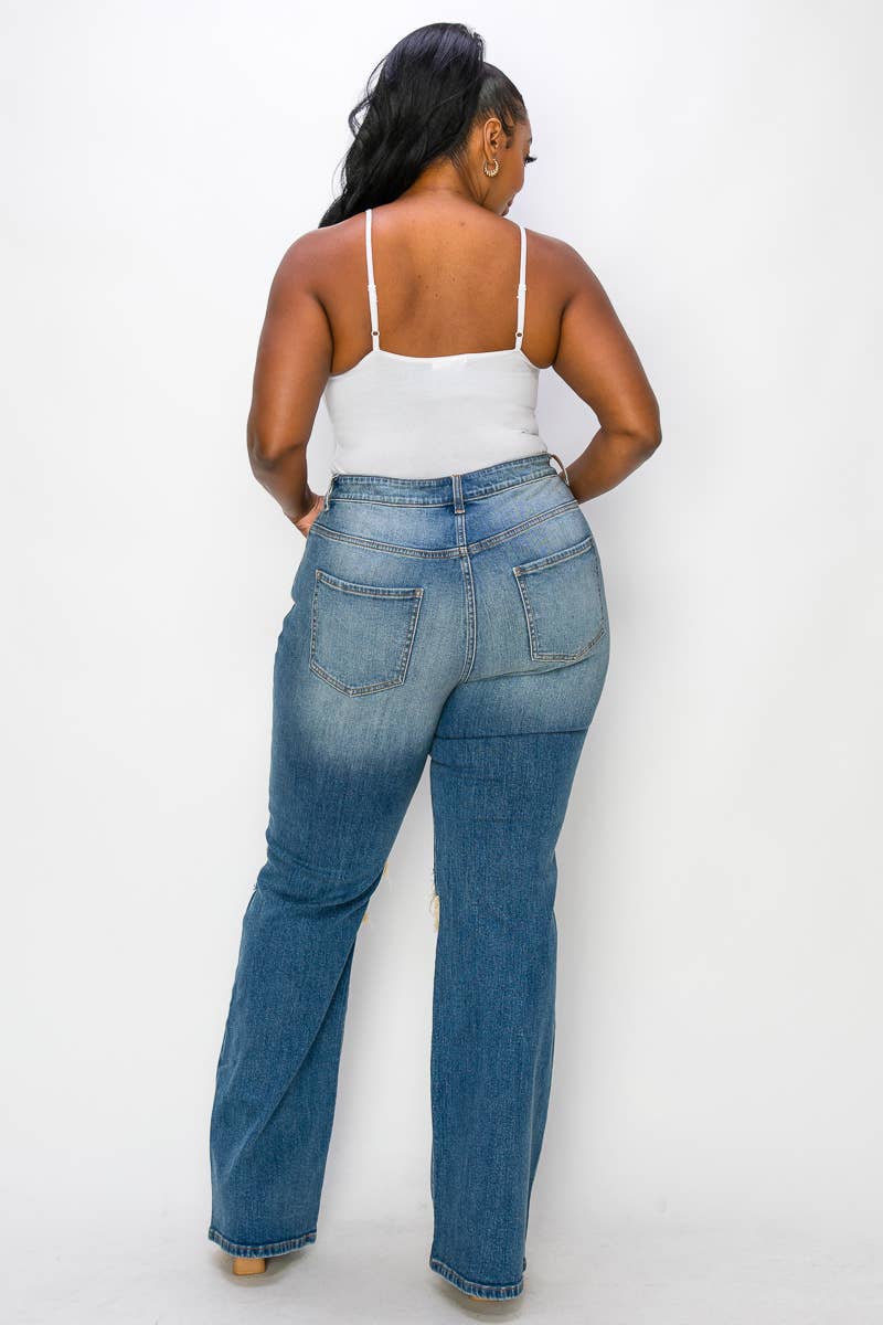 PLUS CURVY DISTRESSED VINTAGE WASH STRAIGHT LEG JEANS